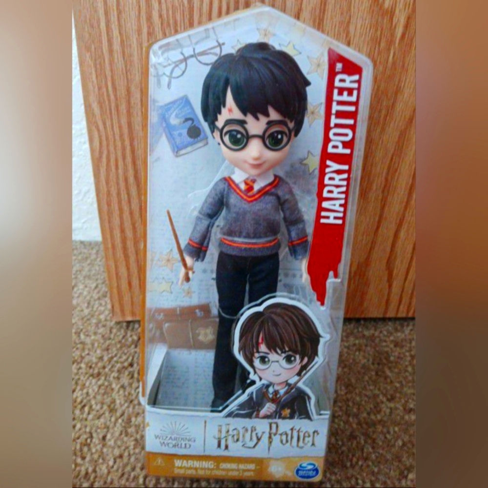 The Wizarding World of Harry Potter 8" Harry Potter Figurine
